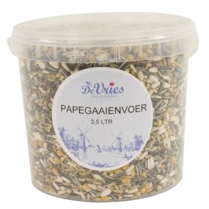 De vries papegaaienvoer